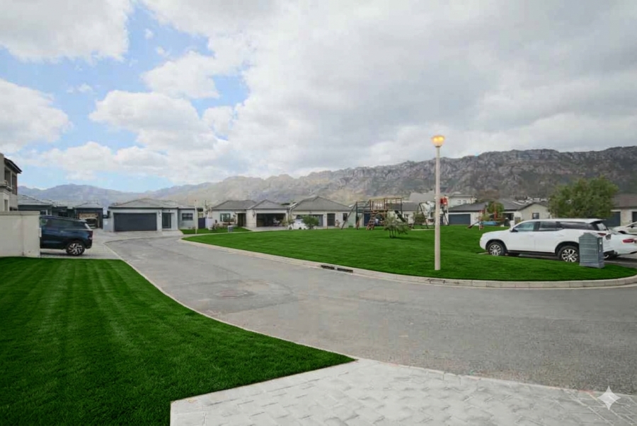 4 Bedroom Property for Sale in Fairview Golf Estate Western Cape